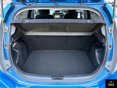 2014 Toyota Aqua - Thumbnail