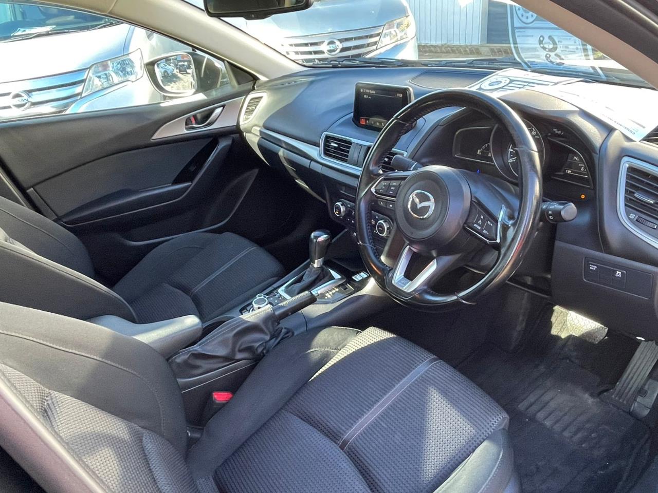 2016 Mazda Axela