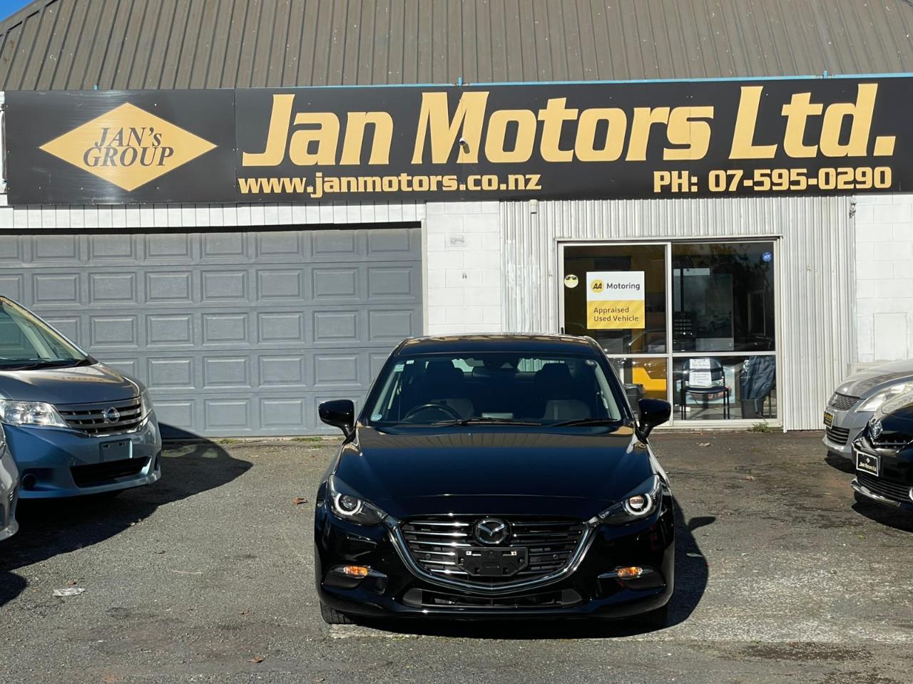 2016 Mazda Axela