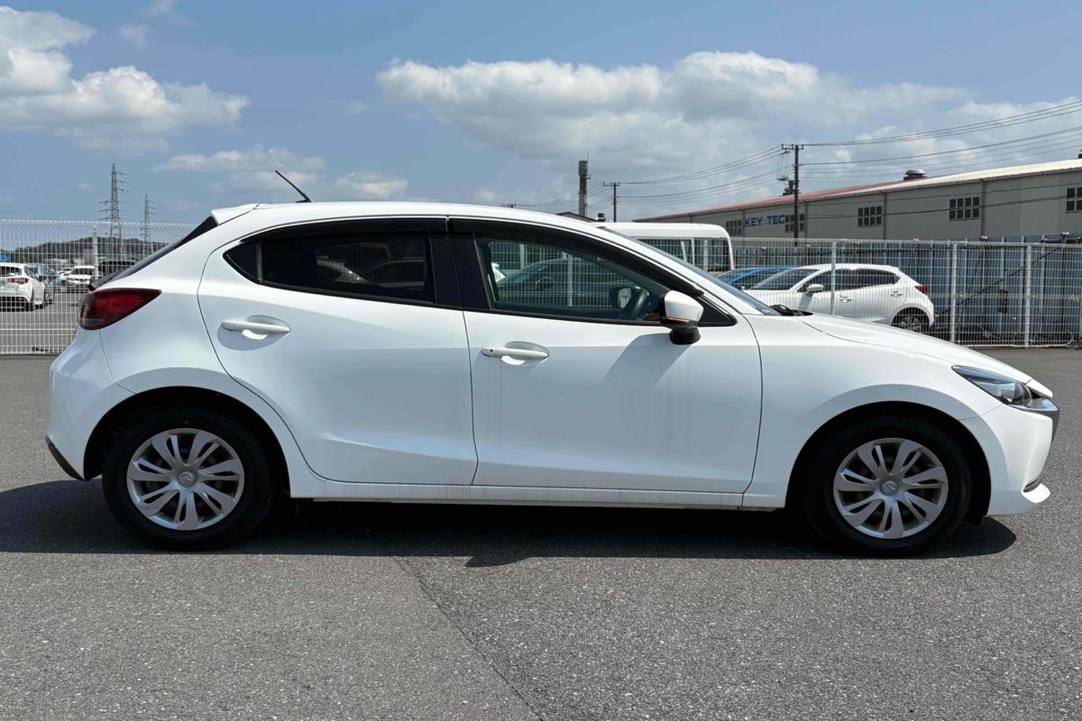 2020 Mazda 2