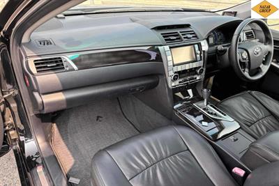 2012 Toyota Camry - Thumbnail