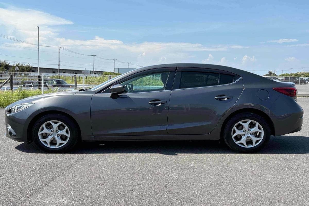 2014 Mazda Axela