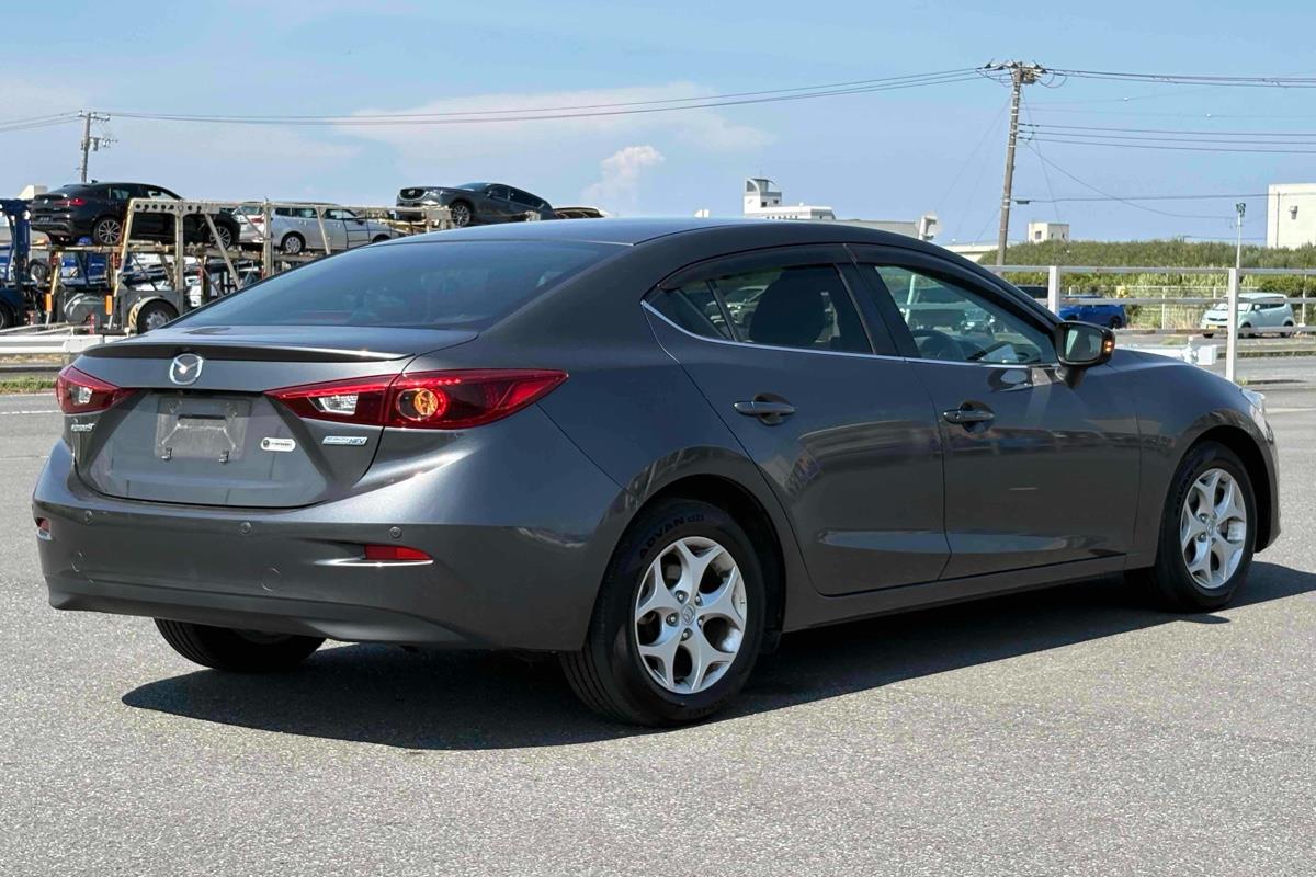 2014 Mazda Axela