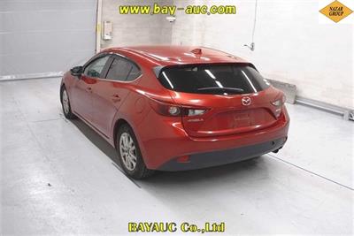 2016 Mazda Axela