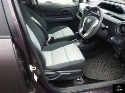 2014 Toyota Aqua - Thumbnail