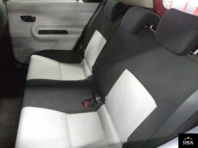 2012 Toyota Aqua - Thumbnail
