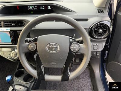 2017 Toyota Aqua - Thumbnail