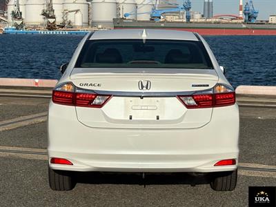2015 Honda Grace - Thumbnail