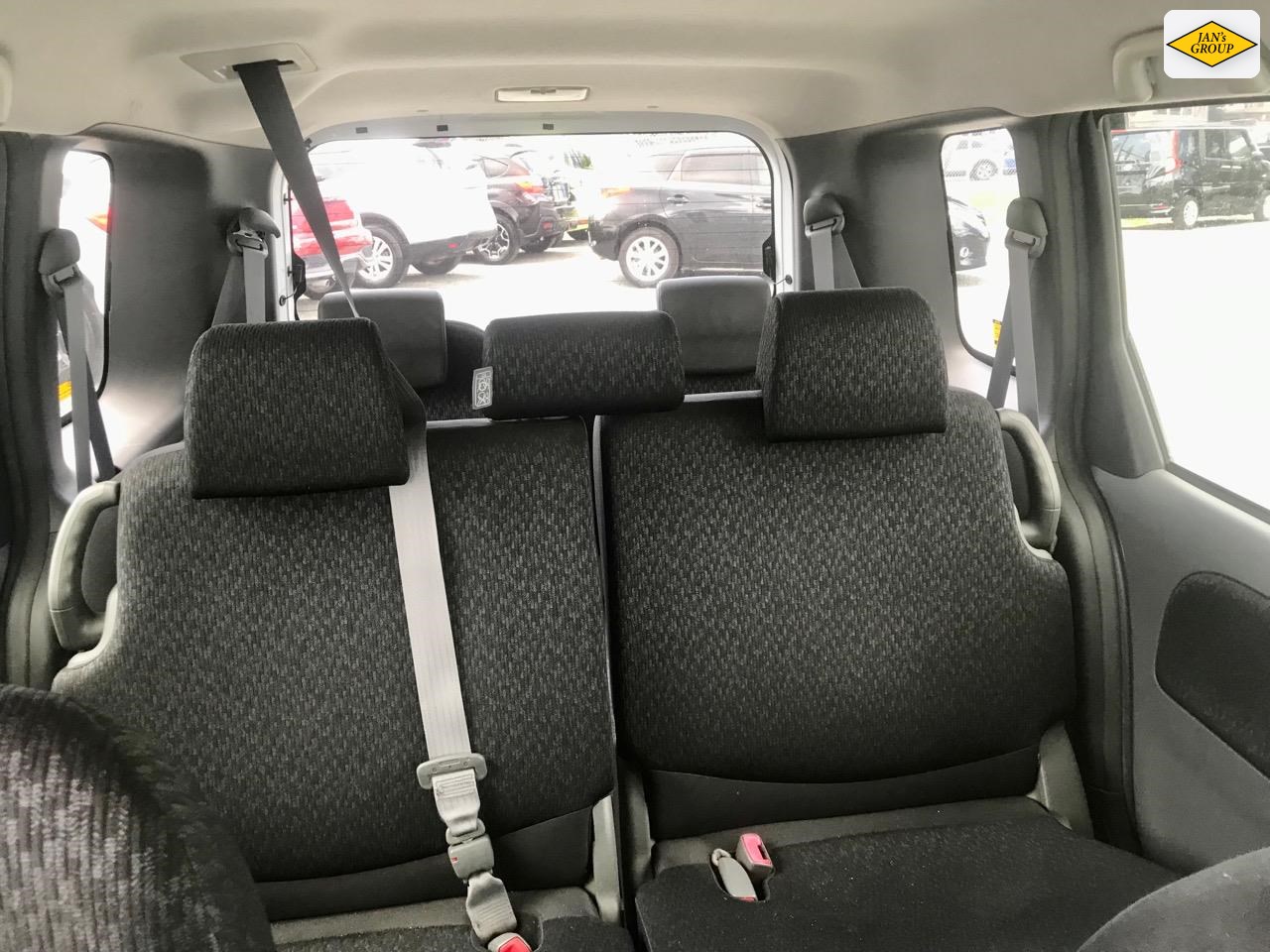 2013 Toyota Sienta
