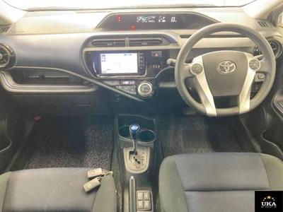 2015 Toyota Aqua - Thumbnail