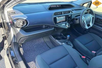 2017 Toyota Aqua - Thumbnail