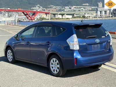 2013 Toyota Prius - Thumbnail