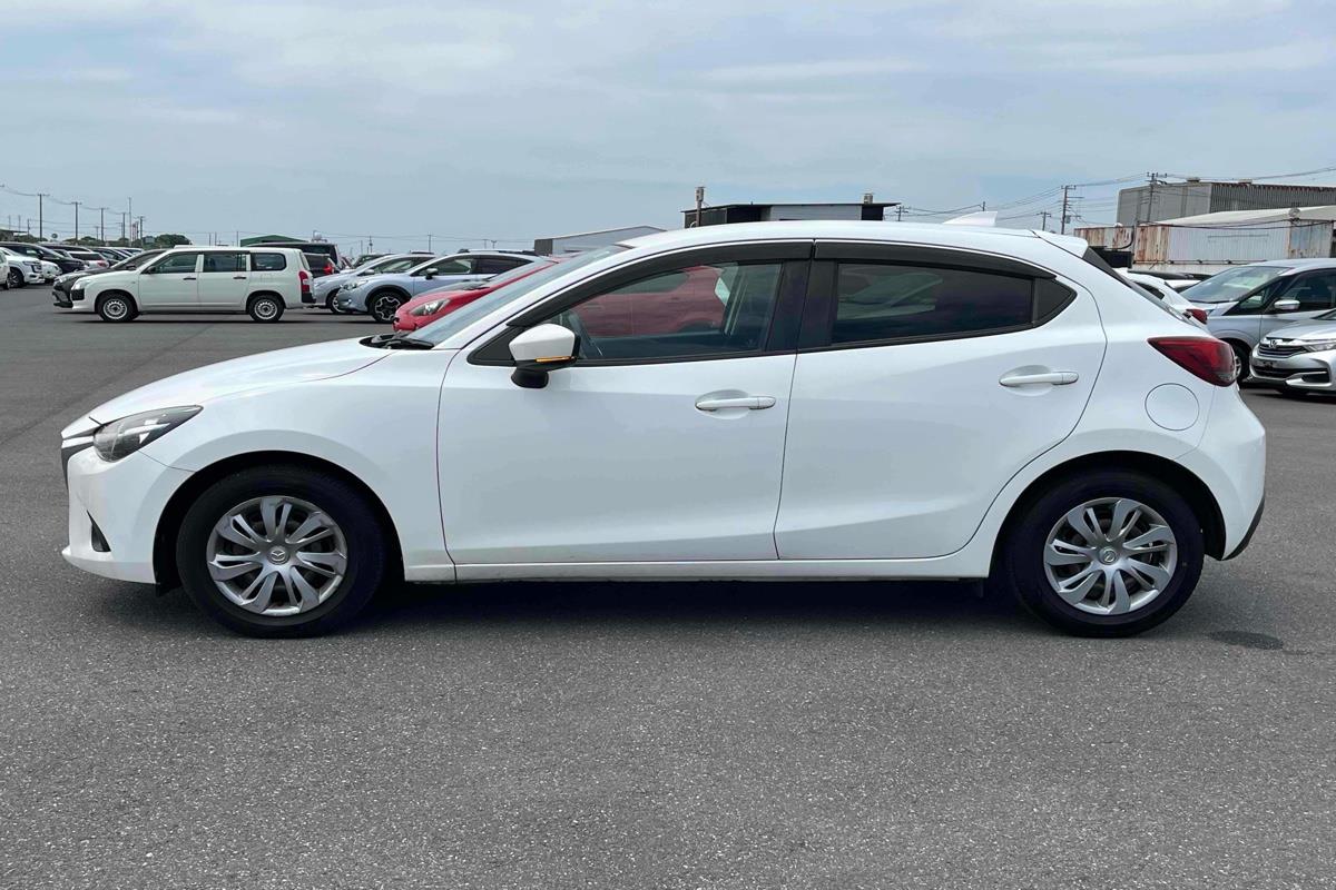 2019 Mazda Demio