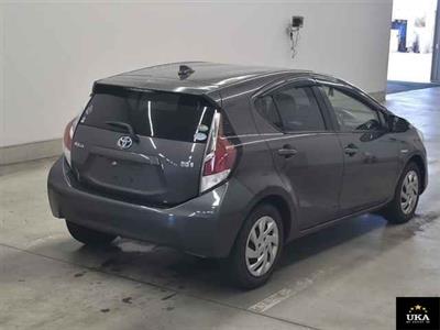 2015 Toyota Aqua - Thumbnail