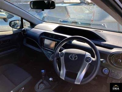 2015 Toyota Aqua - Thumbnail