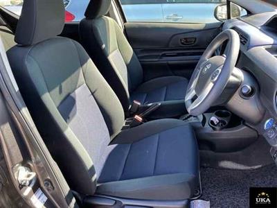 2015 Toyota Aqua - Thumbnail