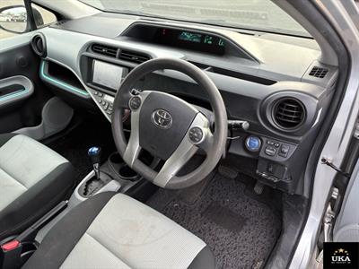 2013 Toyota Aqua - Thumbnail