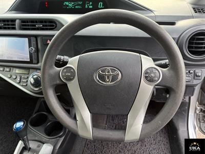 2013 Toyota Aqua - Thumbnail