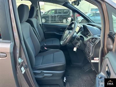 2016 Toyota Noah - Thumbnail