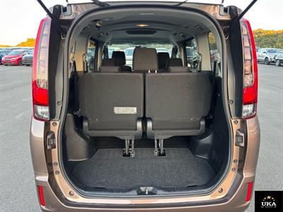 2016 Toyota Noah - Thumbnail