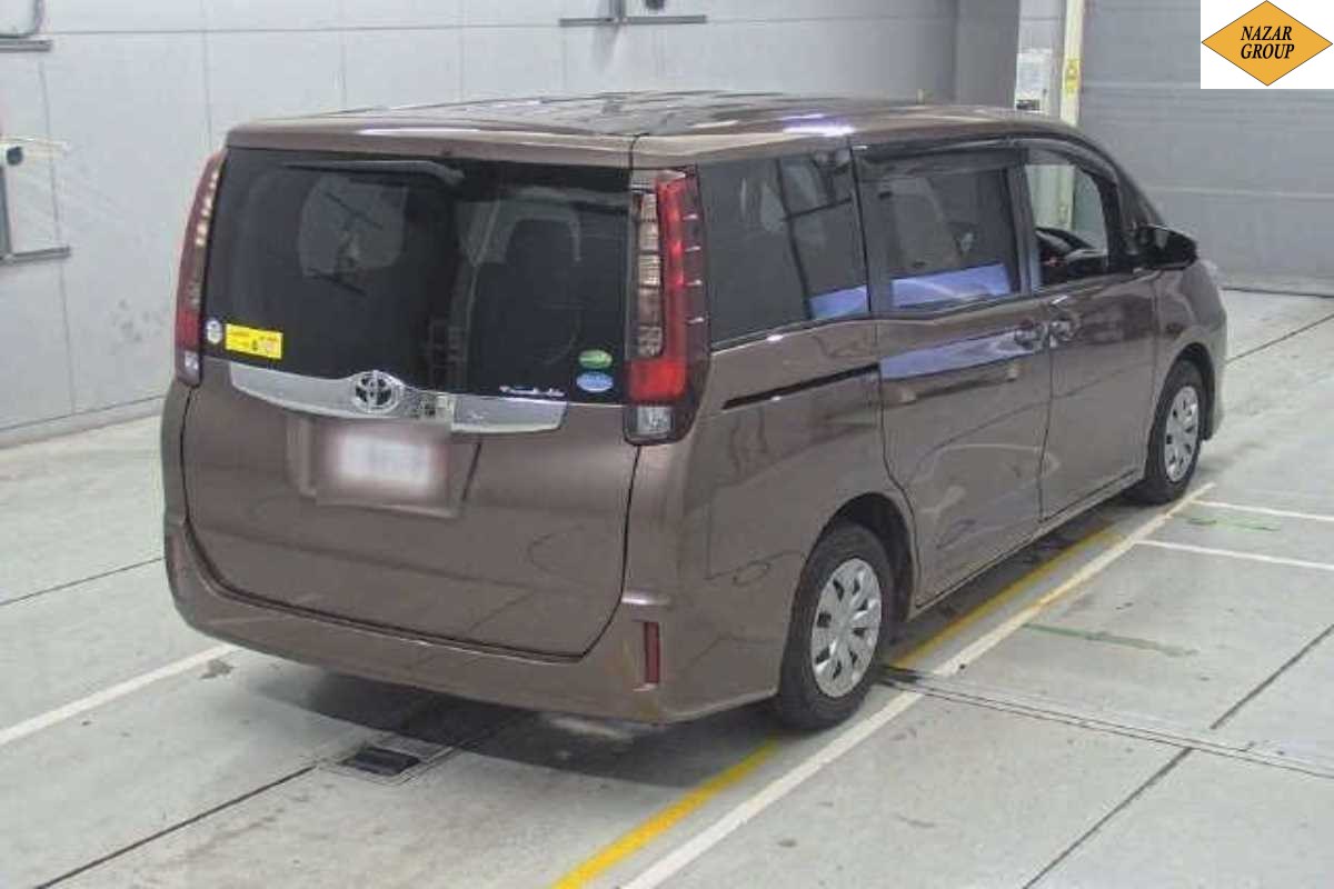 2016 Toyota Noah