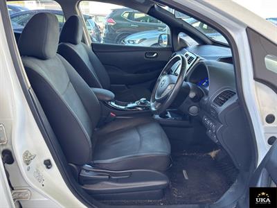 2014 Nissan Leaf - Thumbnail