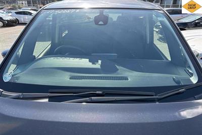 2017 Nissan Serena - Thumbnail