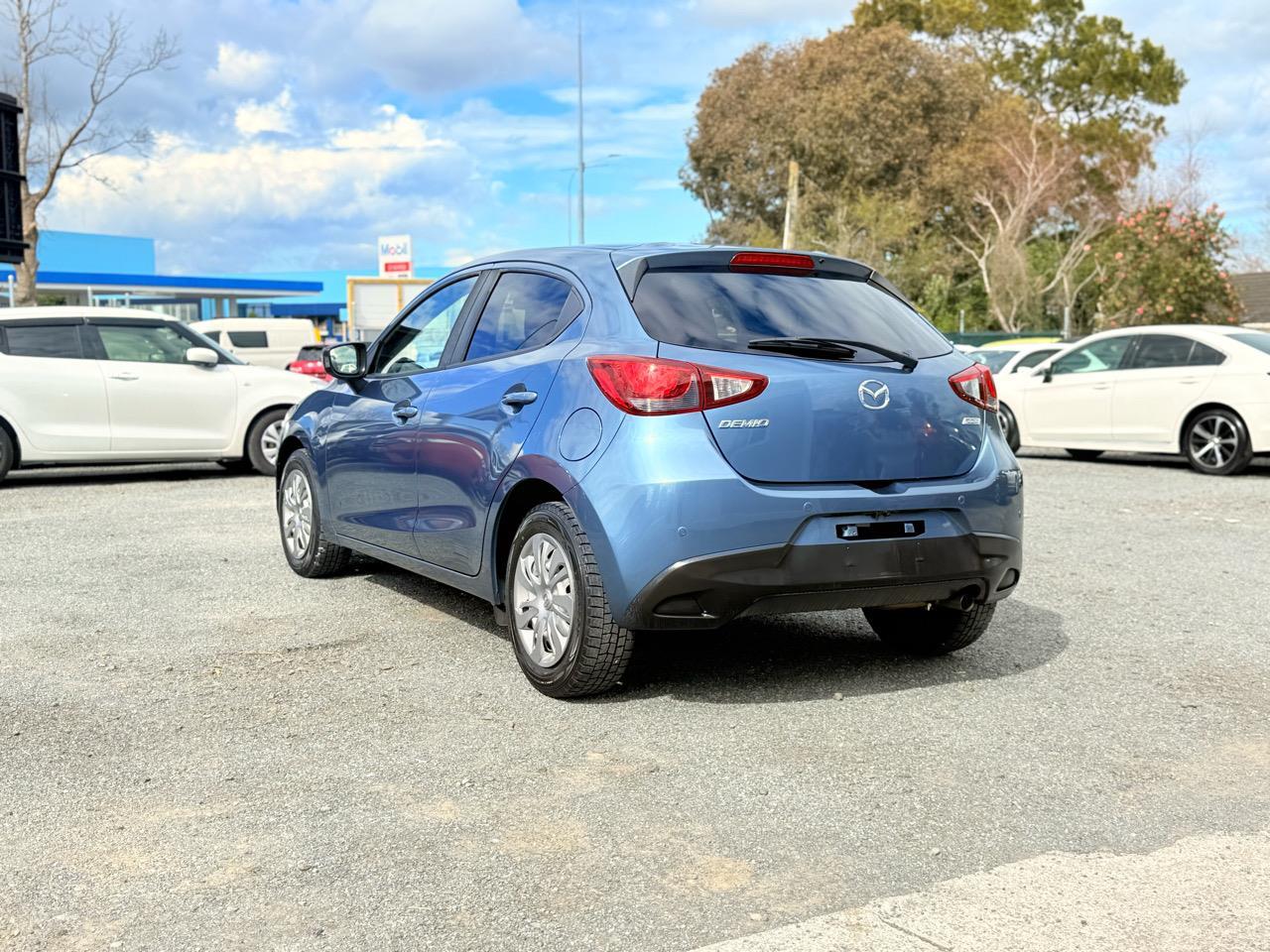 2016 Mazda Demio