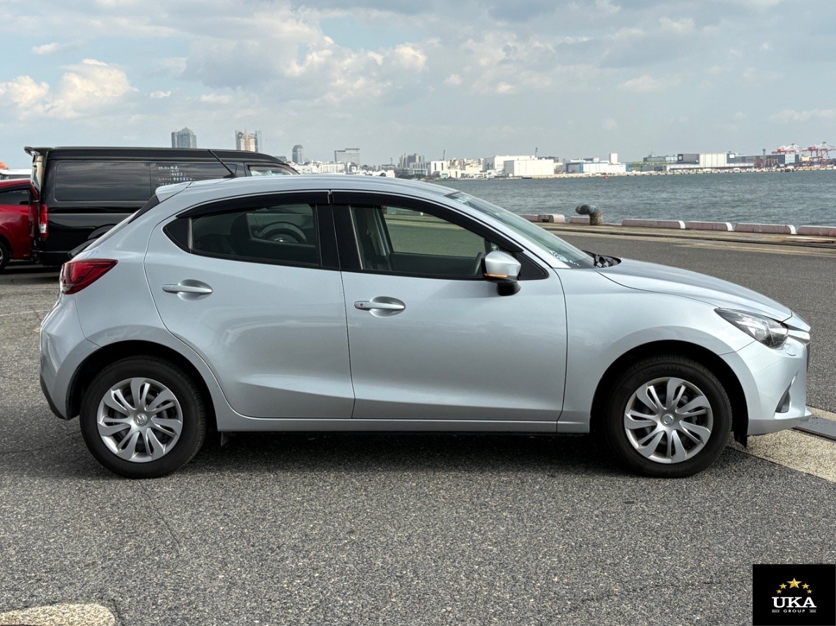 2018 Mazda Demio