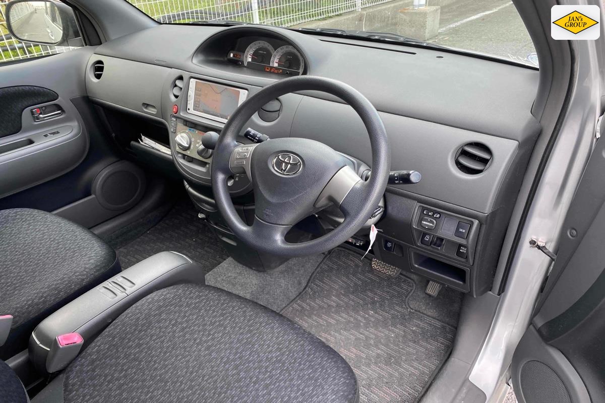 2014 Toyota Sienta