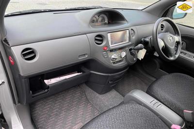2014 Toyota Sienta - Thumbnail