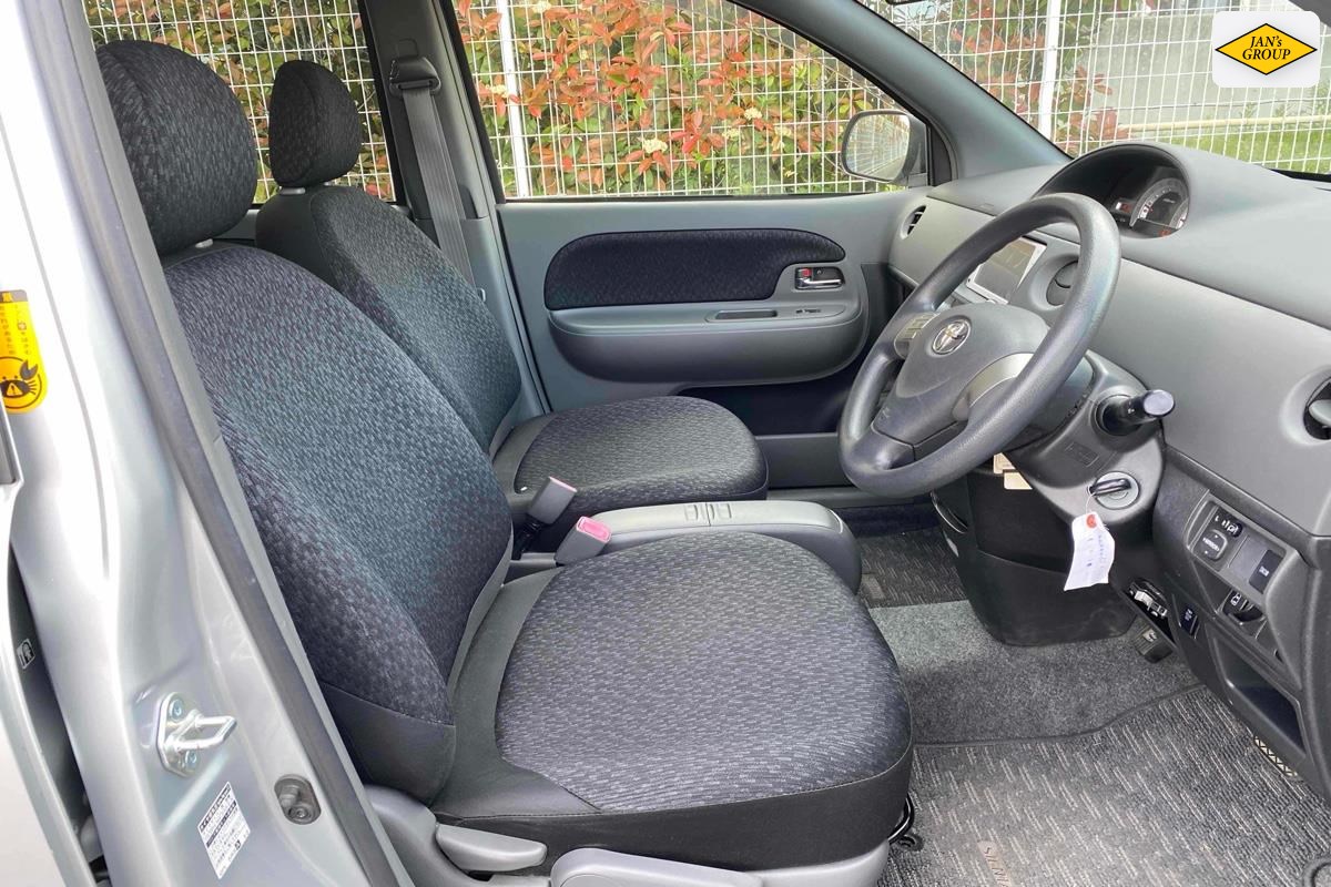 2014 Toyota Sienta