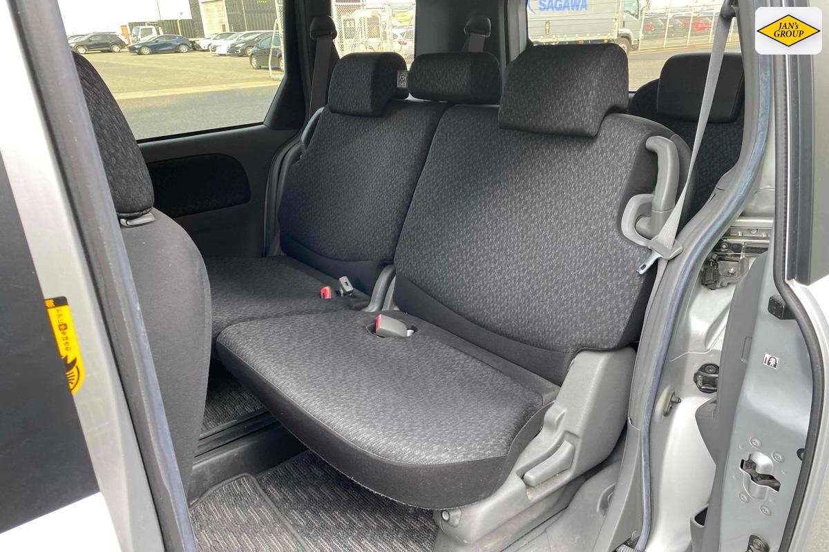 2014 Toyota Sienta