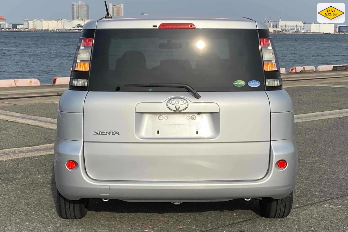 2014 Toyota Sienta