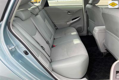 2013 Toyota Prius - Thumbnail