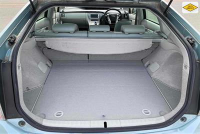 2013 Toyota Prius - Thumbnail