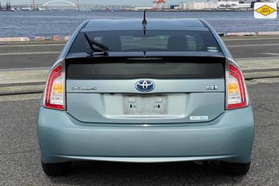 2013 Toyota Prius - Thumbnail