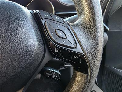 2019 Toyota C-HR - Thumbnail