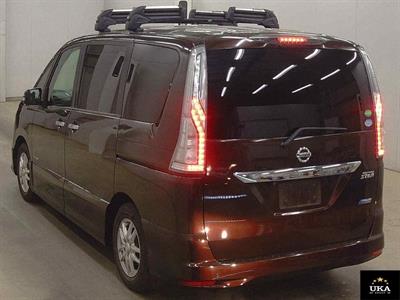 2015 Nissan Serena - Thumbnail