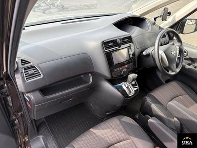 2015 Nissan Serena - Thumbnail