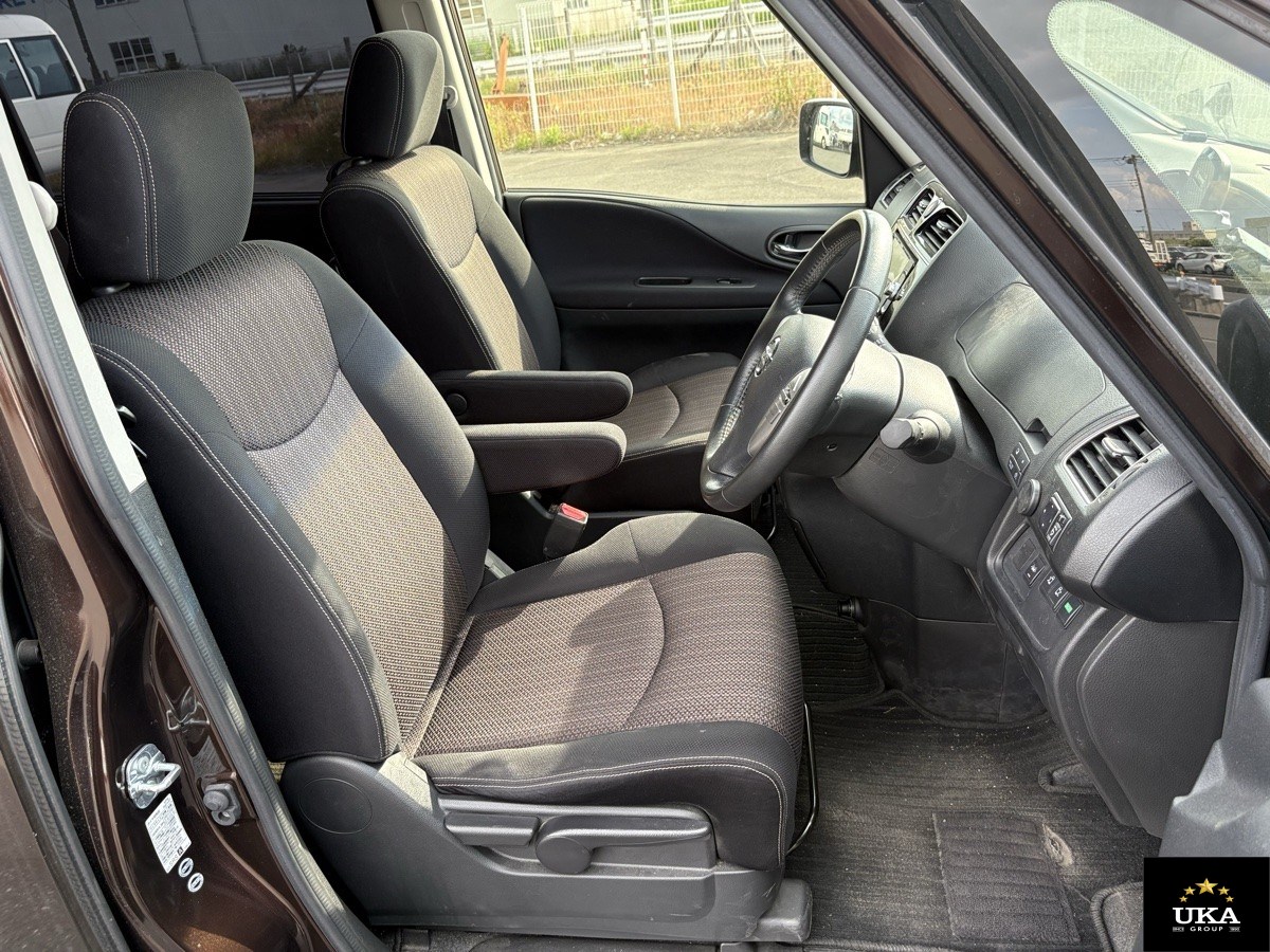 2015 Nissan Serena
