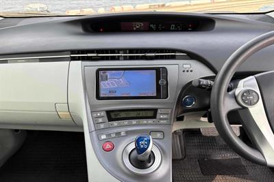2012 Toyota Prius - Thumbnail