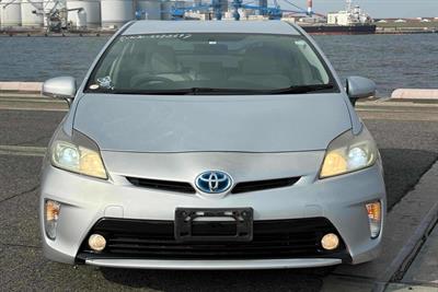 2012 Toyota Prius - Thumbnail