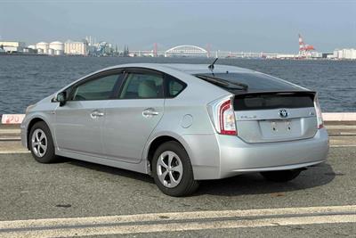 2012 Toyota Prius - Thumbnail