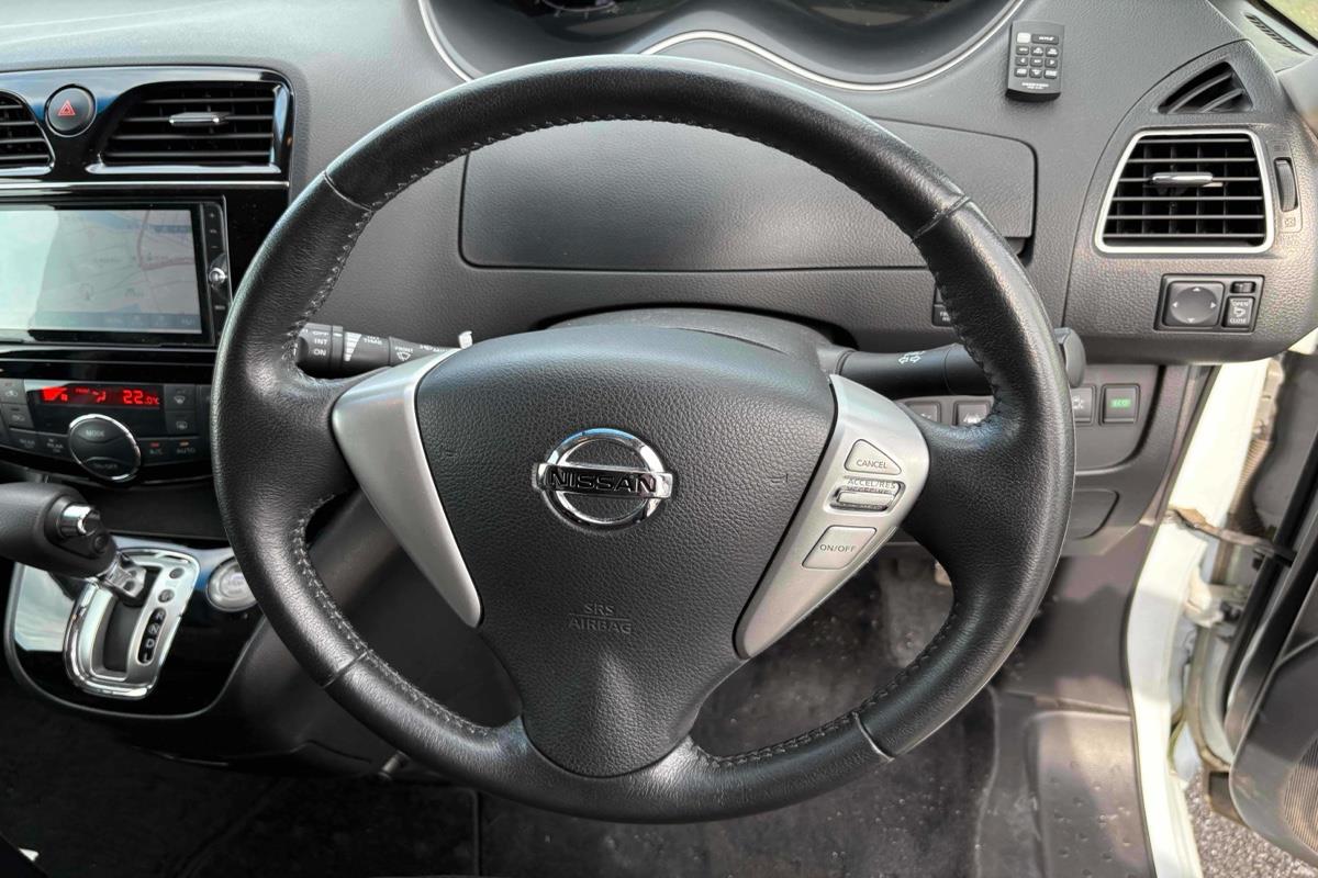 2015 Nissan Serena