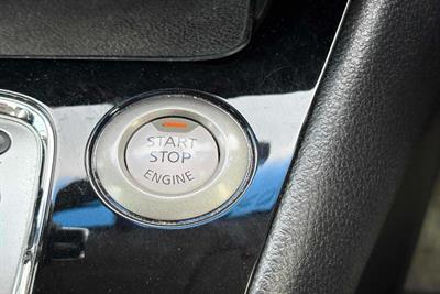 2015 Nissan Serena - Thumbnail