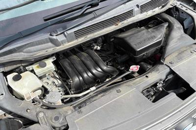 2015 Nissan Serena - Thumbnail