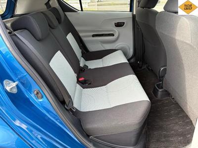 2012 Toyota Aqua - Thumbnail