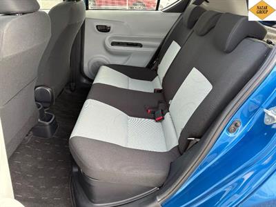 2012 Toyota Aqua - Thumbnail