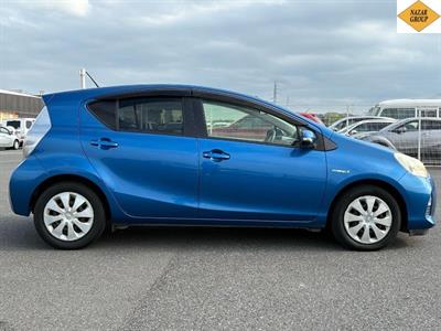 2012 Toyota Aqua - Thumbnail